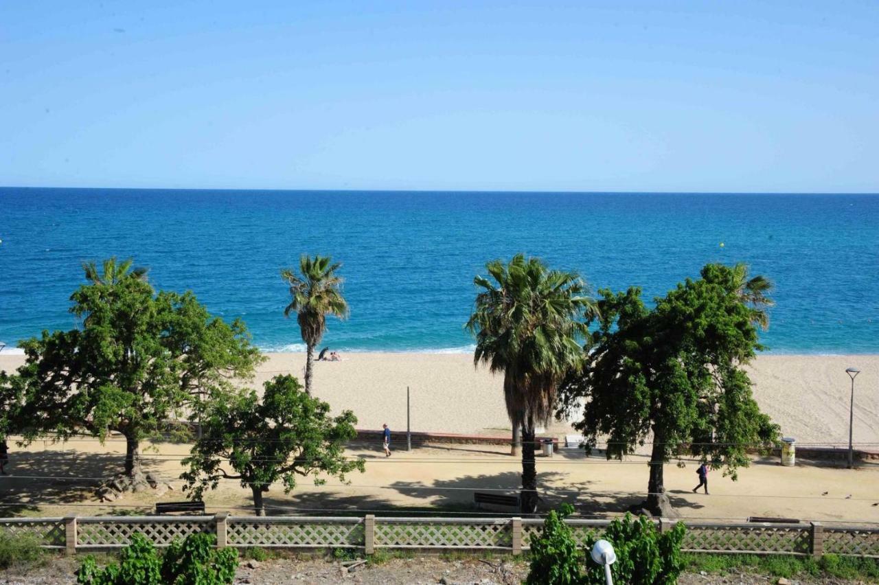 Apartamento Frente Al Mar Канет де Мар Екстериор снимка